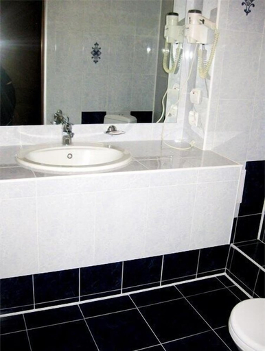 Bathroom 3, Rent Hotel, Nakhodka gorsovet