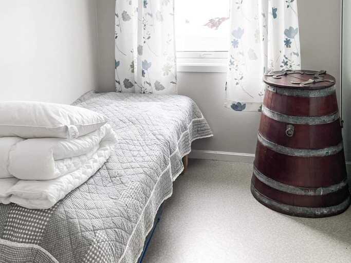 Bedroom 2, person holiday home in Halsanaustan-By Traum, Halsa