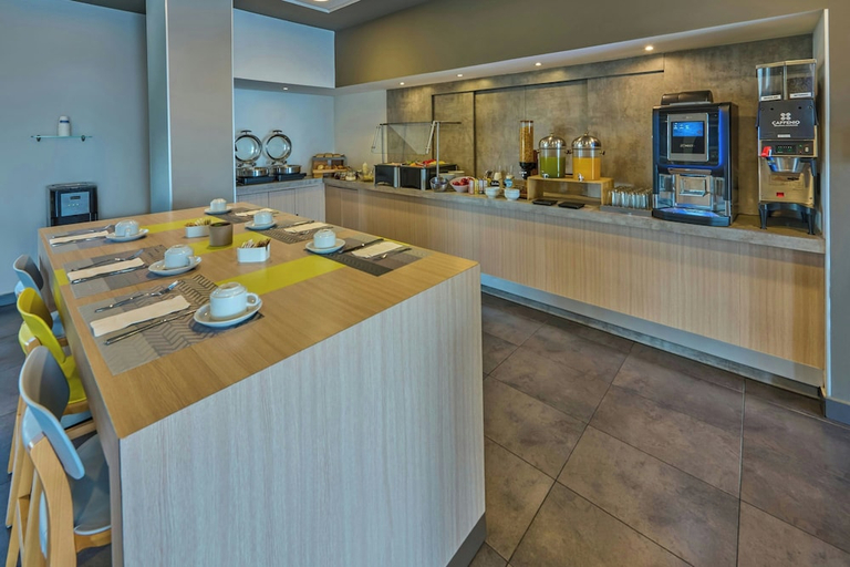 Food & Drinks 5, City Express Plus by Marriott Guadalajara Palomar, Tlajomulco de Zúñiga