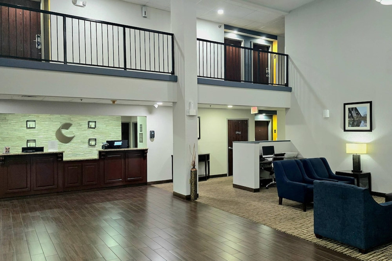 Public Area 2, Comfort Inn Poplar Bluff North, Butler
