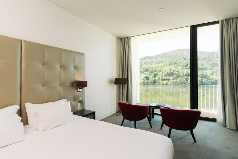 Bedroom 3, Douro Royal Valley Hotel & SPA, Baião