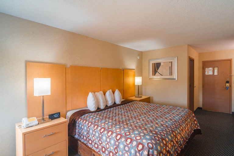 Bedroom 2, Rodeway Inn Blair, Washington