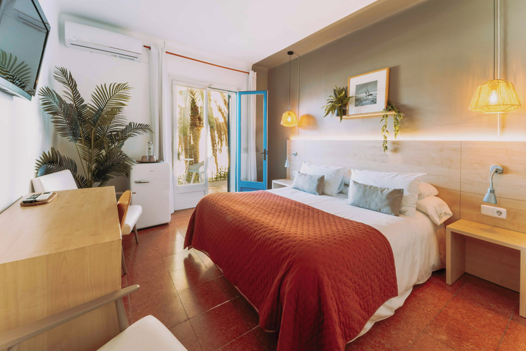 Bedroom 4, Hotel Bell Repos, Girona