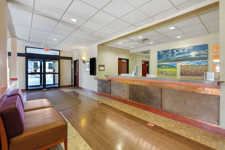 Public Area, Best Western Golden Prairie Inn & Suites, Richland