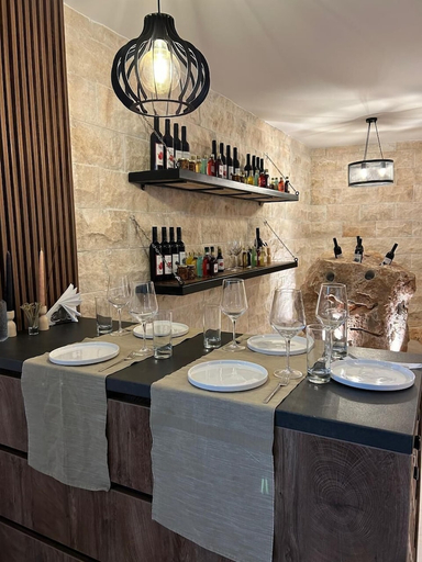 Food & Drinks 5, Cape Montenegro Villas