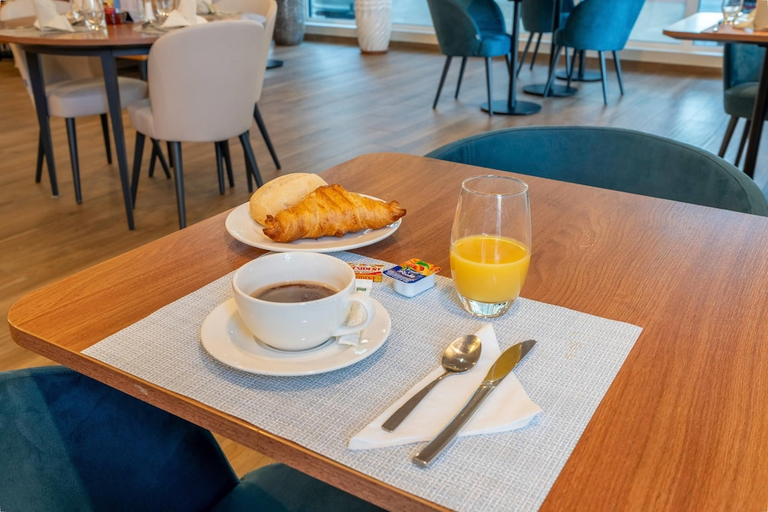 Breakfast Area 4, Quality Aparthotel Choisy Orly Airport, Val-de-Marne