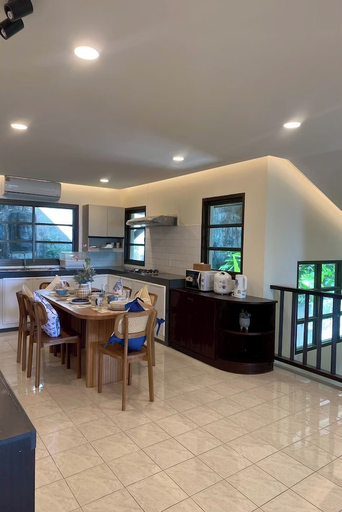 Food & Drinks 4, Jaokhun Panorama Villas, Patong, Phuket Island