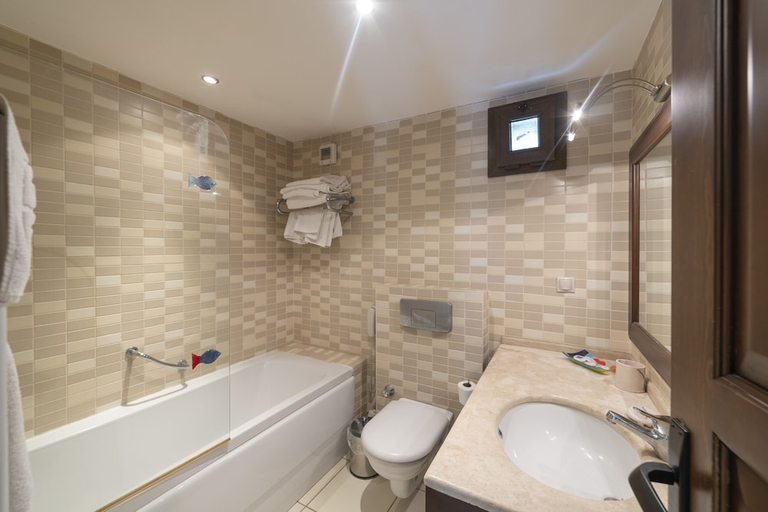 Bathroom 3, Seçkin Konaklar, Bodrum