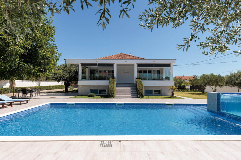 Sport & Beauty 1, Villa in Galovac with Pool near Zadar, Galovac