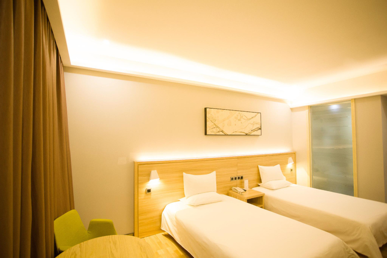 Bedroom 4, Hanting Shenzhen Dongmen Pedestrian Street Hotel, Shenzhen