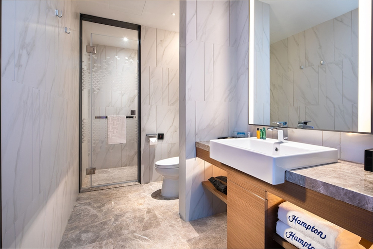 Bathroom 5, ハンプトンbyヒルトンホテル, Changchun