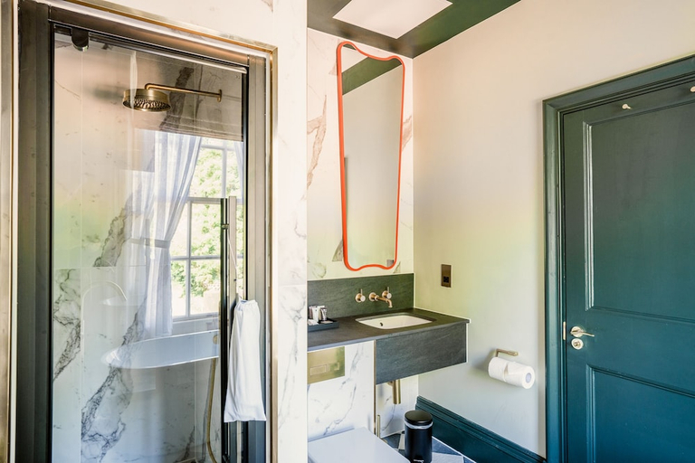 Bathroom 5, Hunton Park Hotel, Hertfordshire