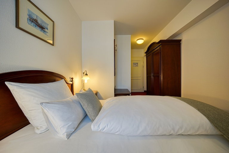 Bedroom 4, Hotel Seeblick Wismar, Nordwestmecklenburg