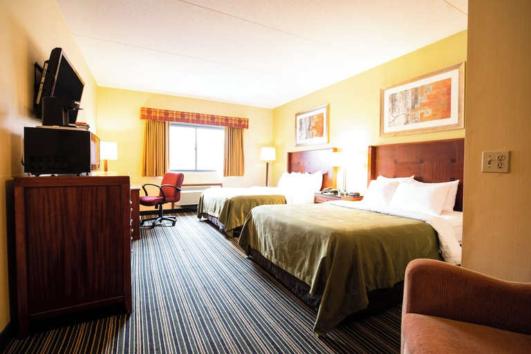 Bedroom 2, Quality Inn Cromwell - Middletown, Middlesex