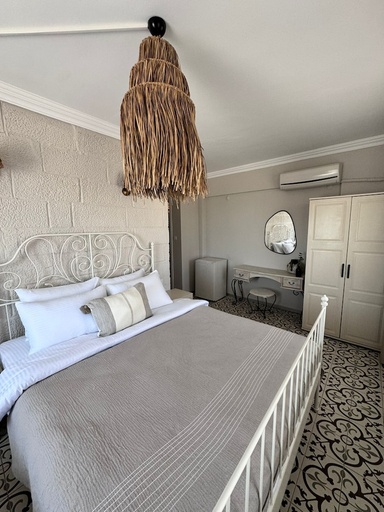 Bedroom 4, Nill's Butik Otel, Bozcaada