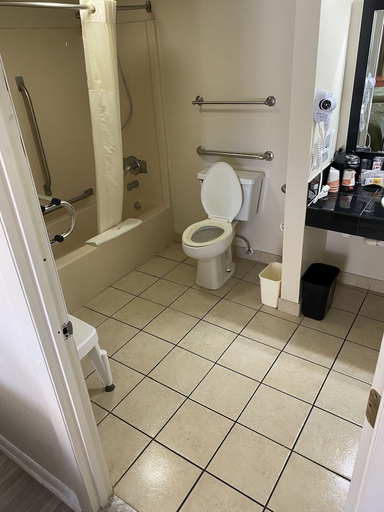 Bathroom 4, Quality Inn near Manatee Springs State Park, Levy