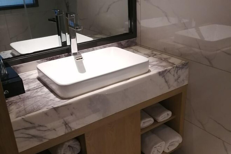 Bathroom 5, Menghuan Hotel, Changsha