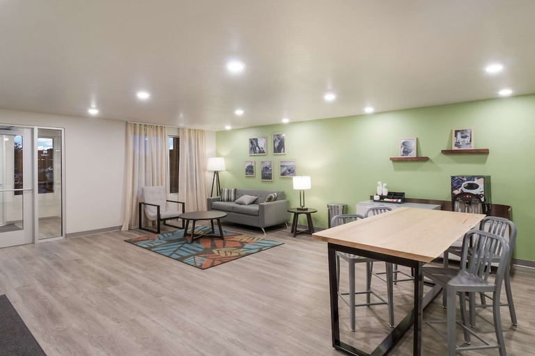 Public Area 2, Woodspring Suites Mesa Chandler, Maricopa