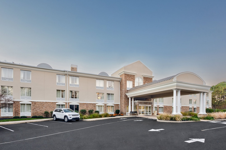 Exterior 3, Holiday Inn Express Hotel of Neptune by IHG, Monmouth