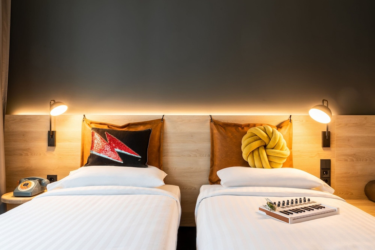 Bedroom 5, Moxy Berlin Airport, Dahme-Spreewald