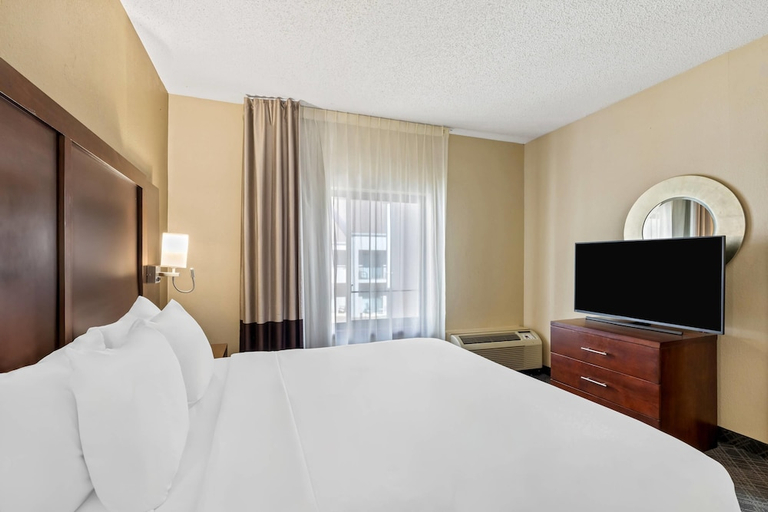 Bedroom 3, Comfort Inn Roswell-Dunwoody, Fulton