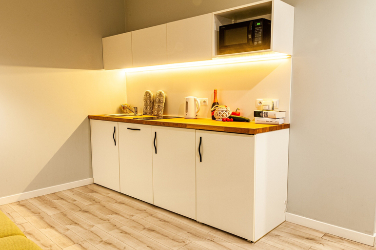 Private kitchen 5, Home & Travel Apartments, Łódź