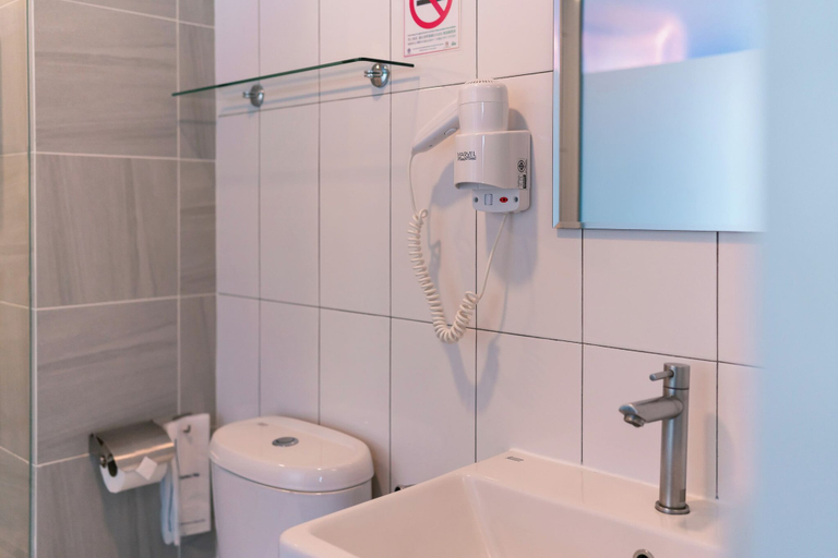 Bathroom 5, One Budget Hotel Chiang Rai Airport, Muang Chiang Rai
