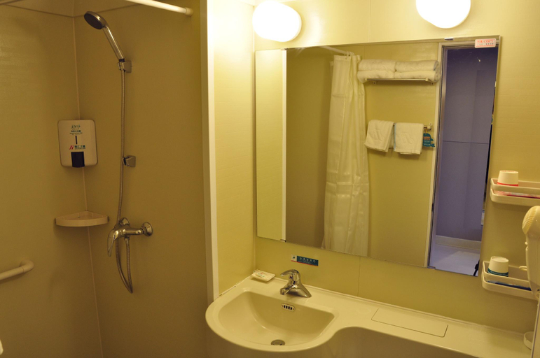 Bathroom 3, Jinjiang Inn Qingdao Cangkou Park, Qingdao