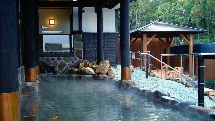 Sport & Beauty 5, Yakushima Jomon No Yado Manten, Yakushima