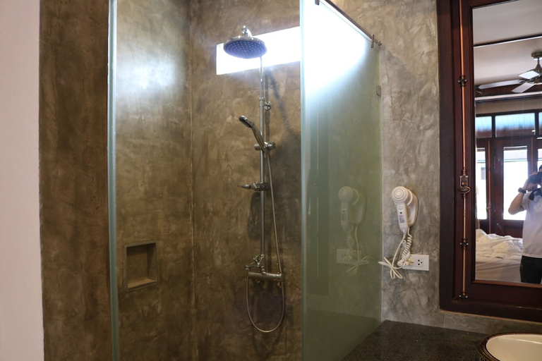 Bathroom 3, Jasmine Luangprabang Hotel, Luang Prabang