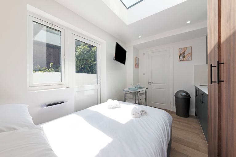Room 5, Charmstay Westbourne PArk, London