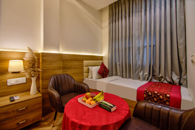 Room 5, The Rosewalk Vista By Mannat, Delhi