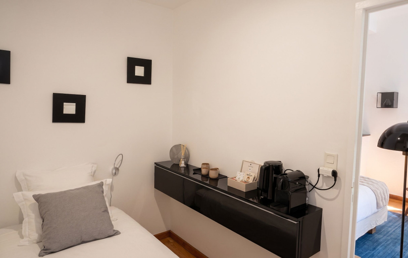 Bedroom 3, Le limas, Vaucluse