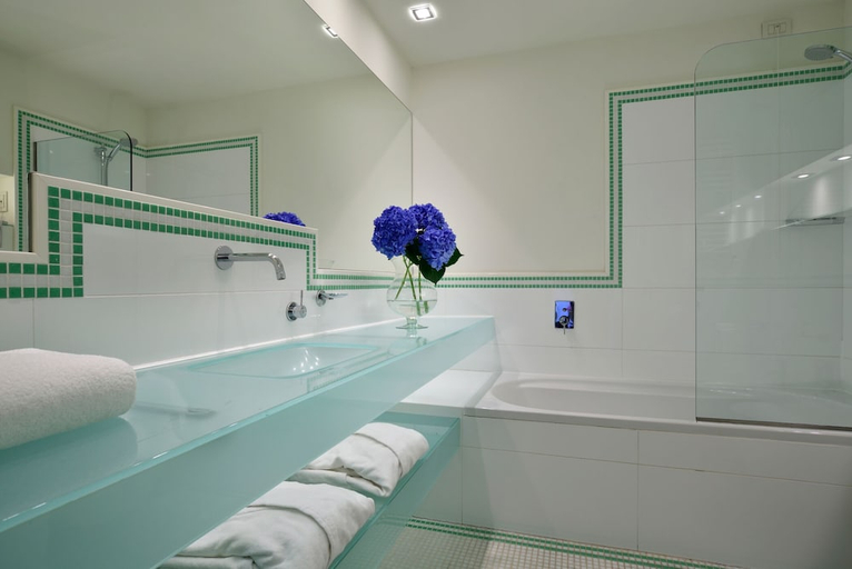 Bathroom 4, Versilia Lido | UNA Esperienze, Lucca
