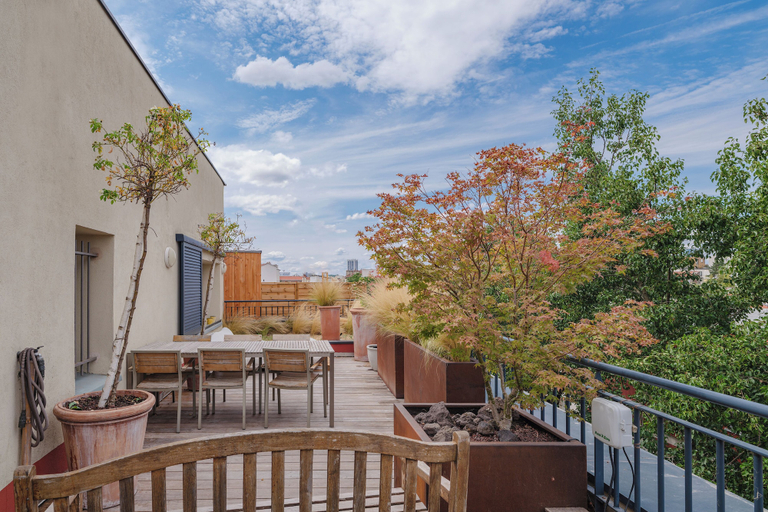 Outdoor dining 4, Paris Delorme Terrace residence, Seine-Saint-Denis