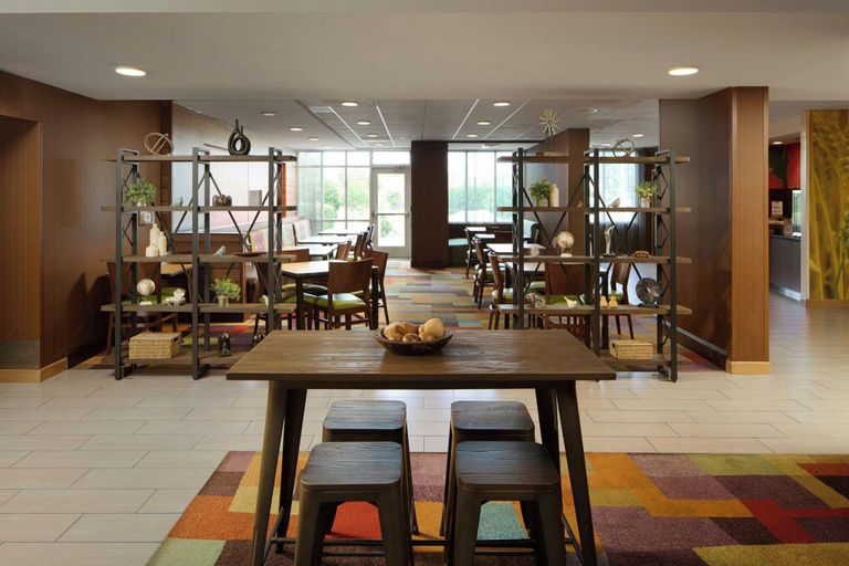 Food & Drinks 5, Fairfield Inn & Suites Lumberton, Robeson