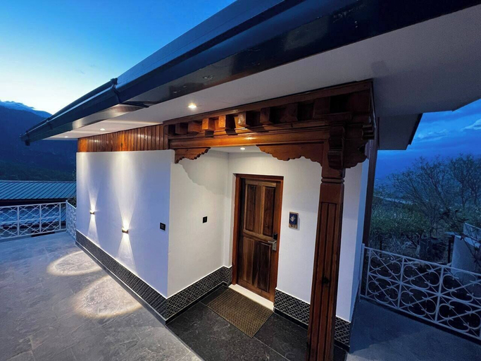 Exterior detail, Nangter Retreat, Lungnyi
