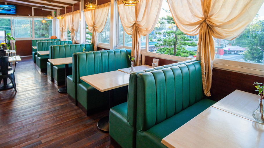 Food & Drinks 4, Microtel by Wyndham Baguio, Baguio City