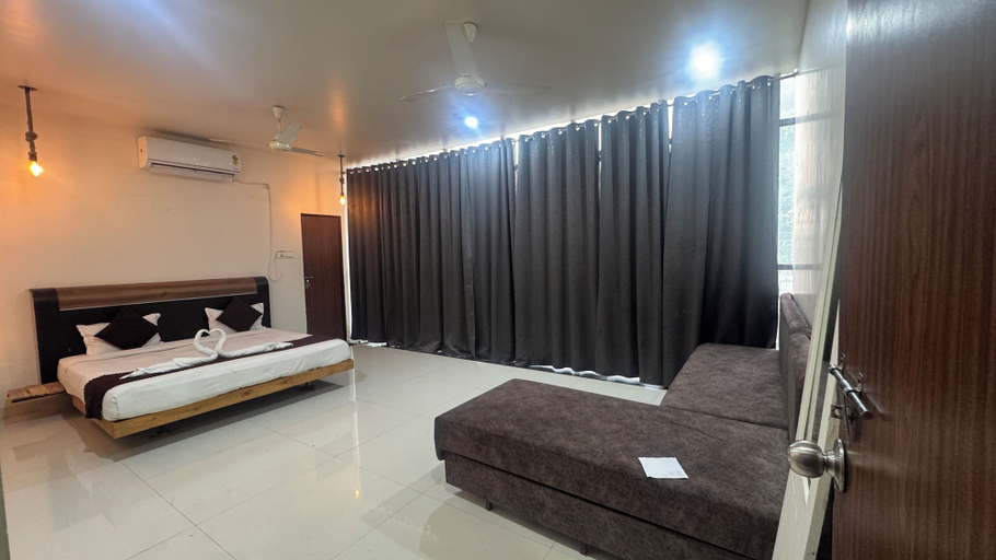 Room 3, Hotel West24, Nagpur