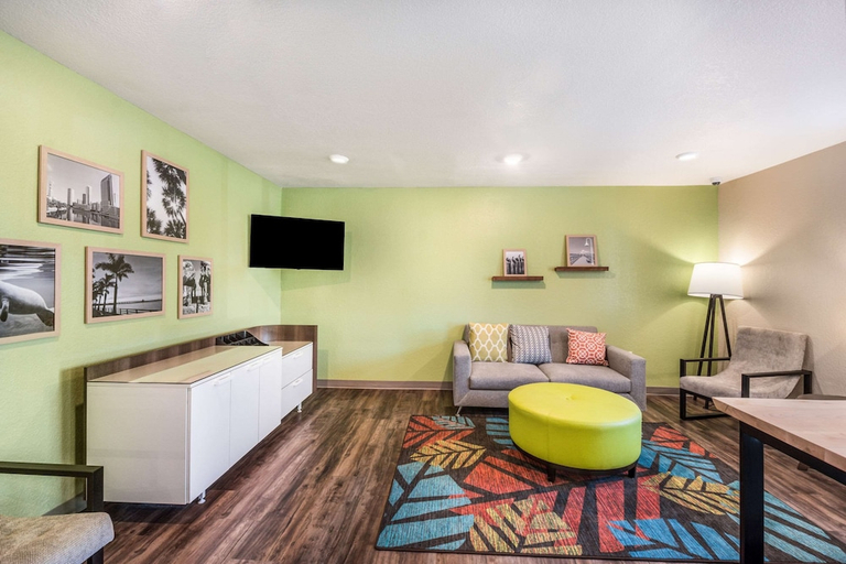 Public Area 2, WoodSpring Suites Bradenton, Manatee