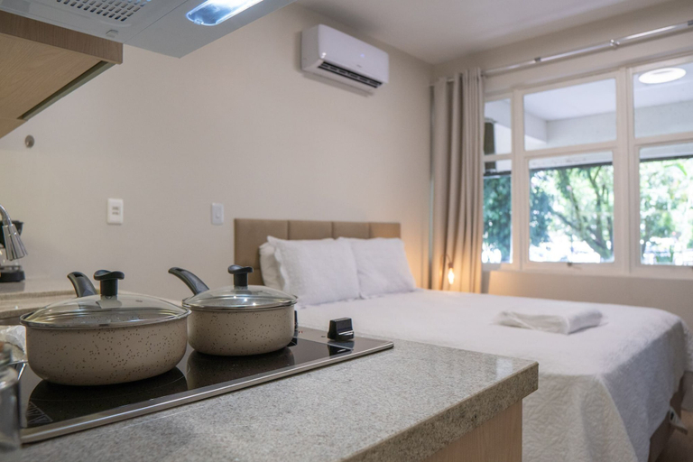 Room 5, CLN 308 B Asa Norte, Brasília