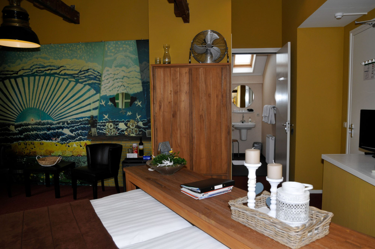 Others 5, Hotel Restaurant It Posthus, Ferwerderadiel