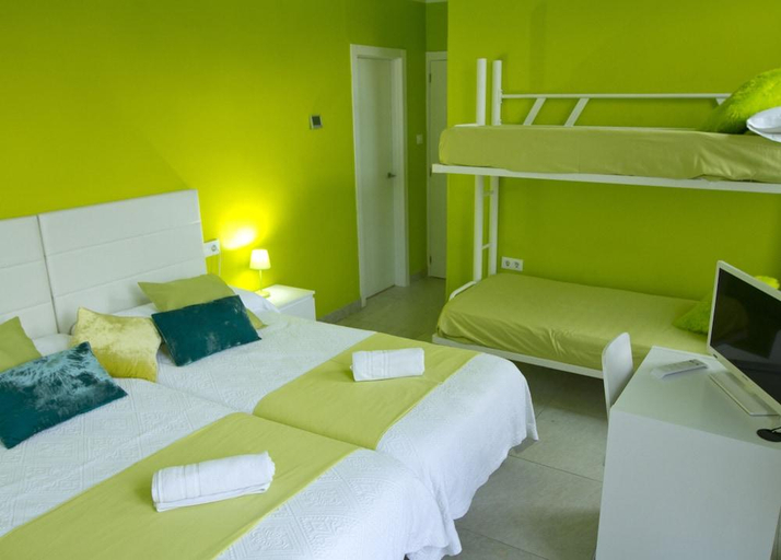 Bedroom 4, Nest Style Granada, Granada
