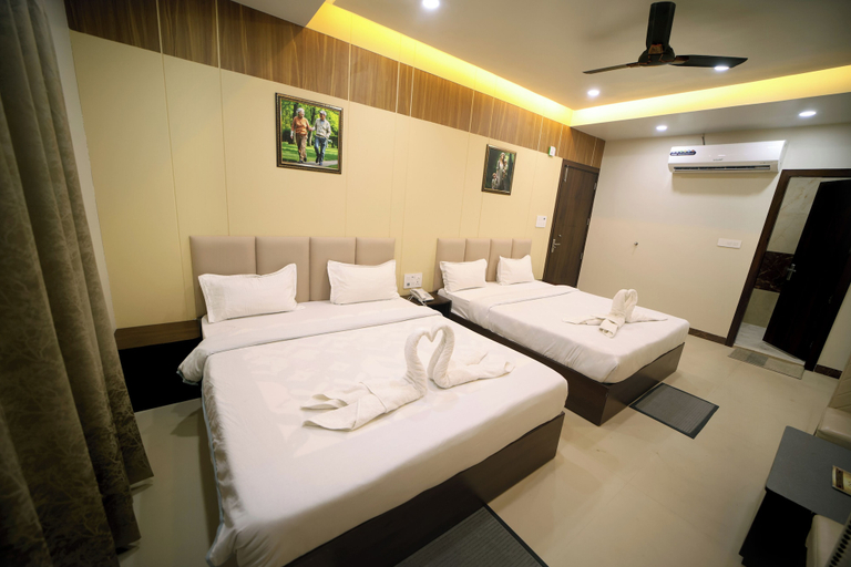Bedroom 3, Hotel Royal Phoenix, Agra