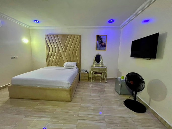Room 2, Centenary Hotel, AbujaMun