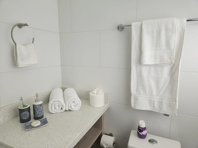 Bathroom 2, City Mall Executive Residence, San Pedro Sula