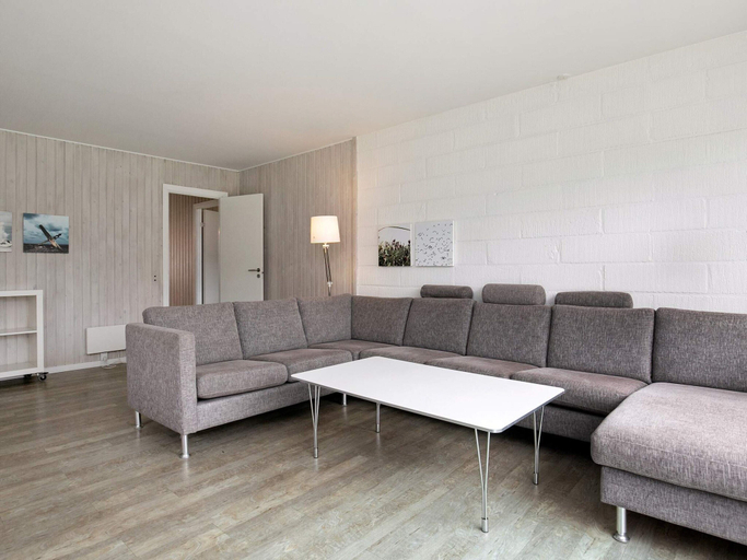 Others 4, 6 Person Holiday Home on a Holiday Park in Blavand, Varde