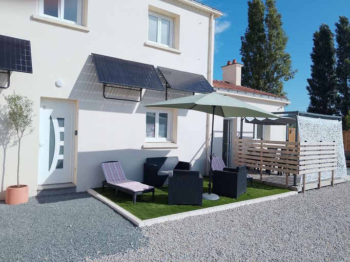 Exterior & Views 2, R & C - Room and Calm, Vendée