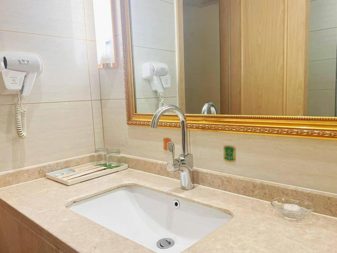 Bathroom 3, Vienna Hotel Zhengzhou Fengchan Road Fortune Plaza, Zhengzhou