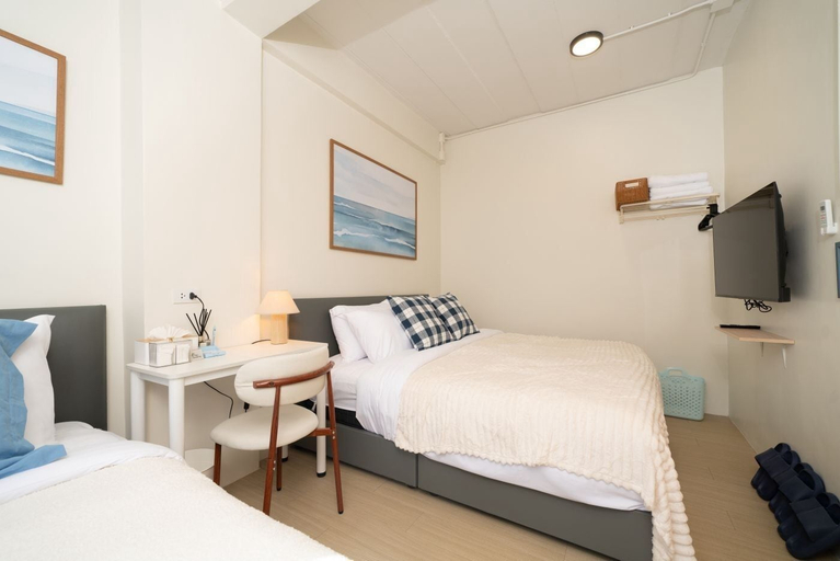 Room 5, Cozy Coast, Phuket Island
